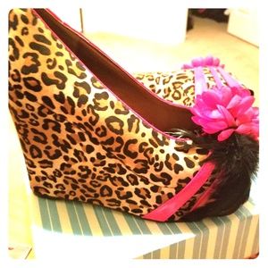 Bettie Paige leopard print shoes